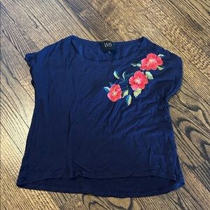 W5 Women's Blue Top with Red Floral Design